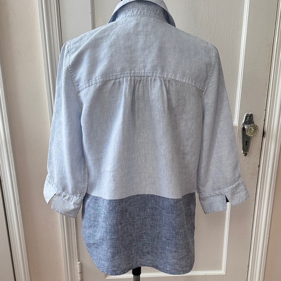 Chico's Two-Tone Linen Blue Button Down Shirt Size 0 (small) - Picture 13 of 15